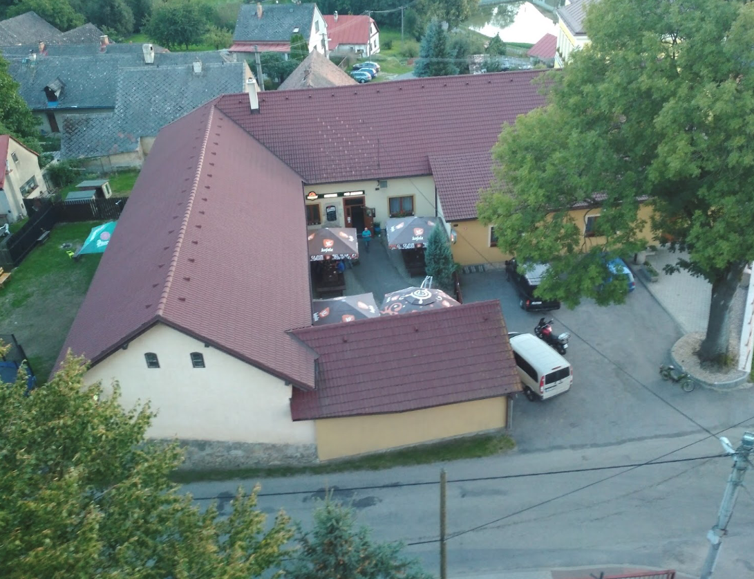 Hostinec pod Jasanem - letecký snímek